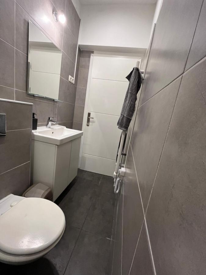 D58 Delux Apartments In The City Center Budapest Bagian luar foto