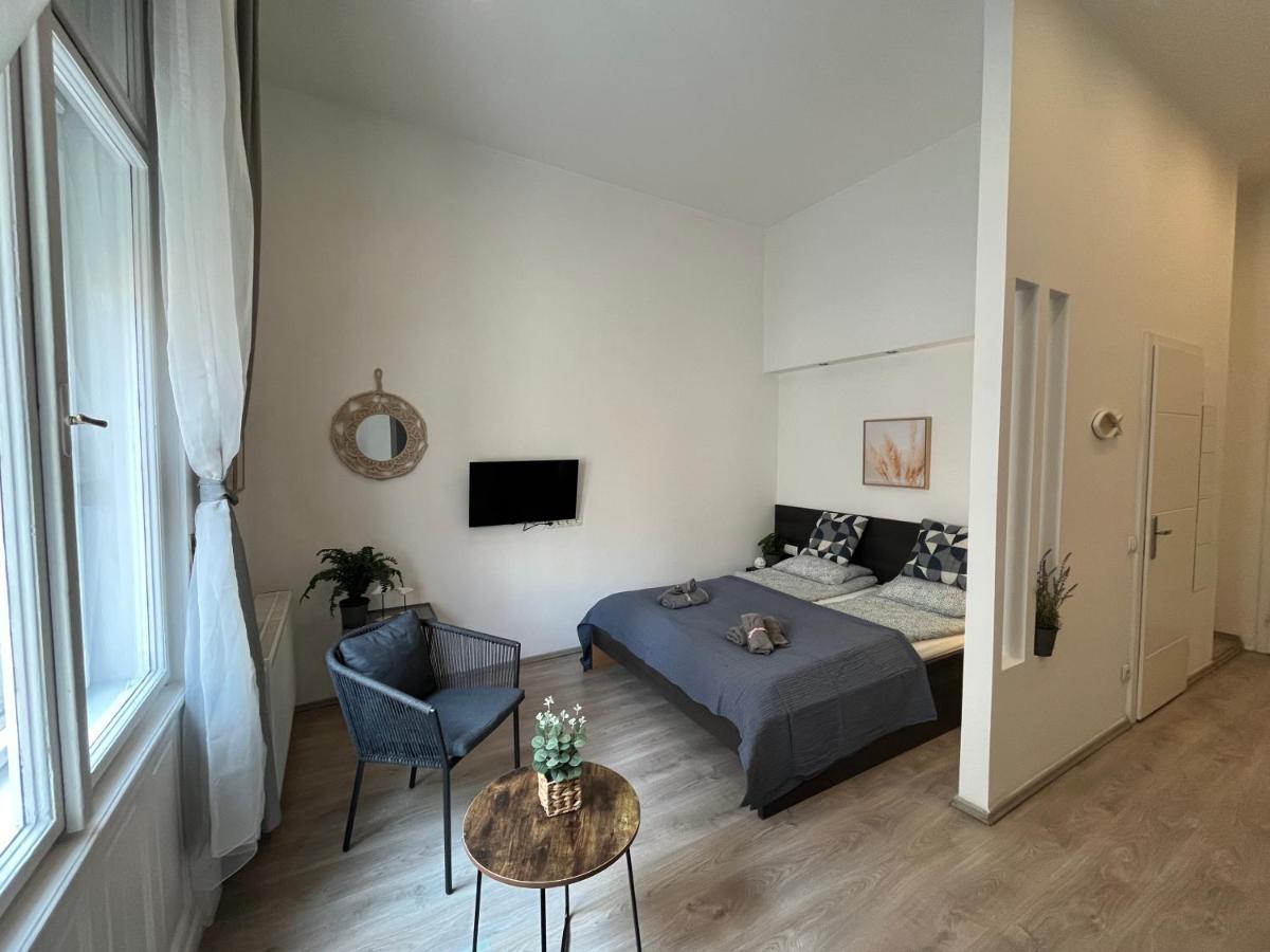 D58 Delux Apartments In The City Center Budapest Bagian luar foto