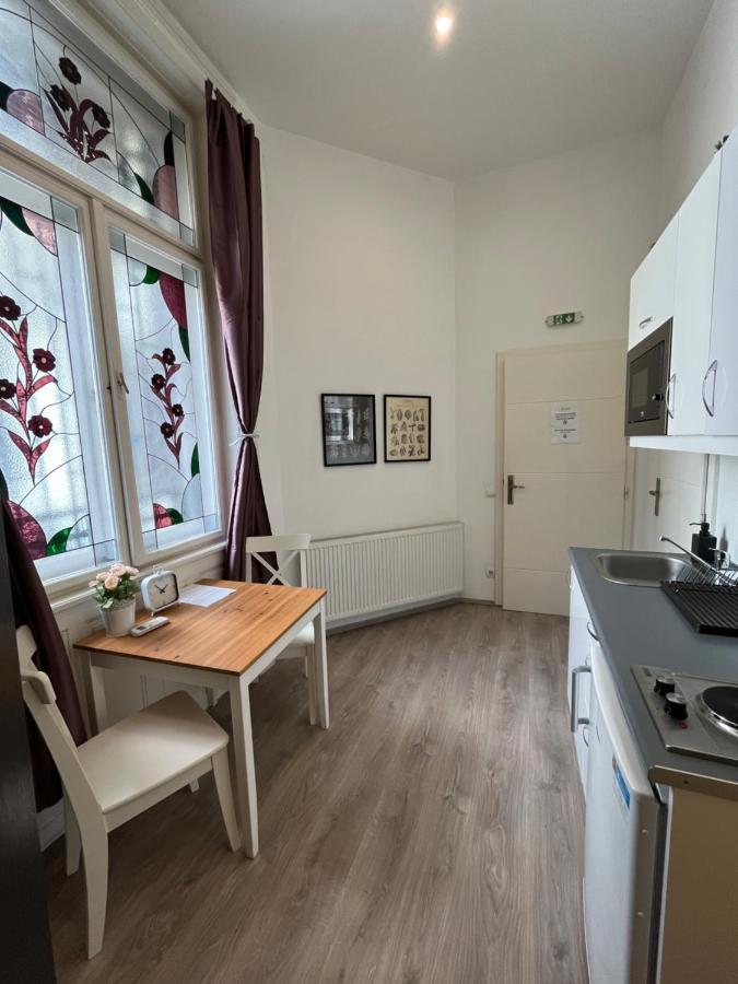 D58 Delux Apartments In The City Center Budapest Bagian luar foto